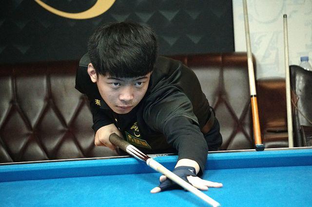 因此给予其 因此给予其