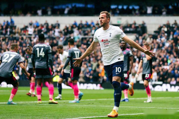 仁对若纳坦 仁对若纳坦