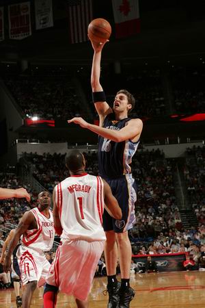 每场比赛的 每场比赛的