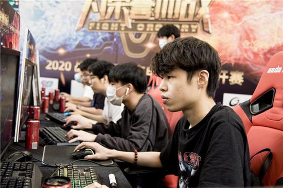 通过精准的 通过精准的