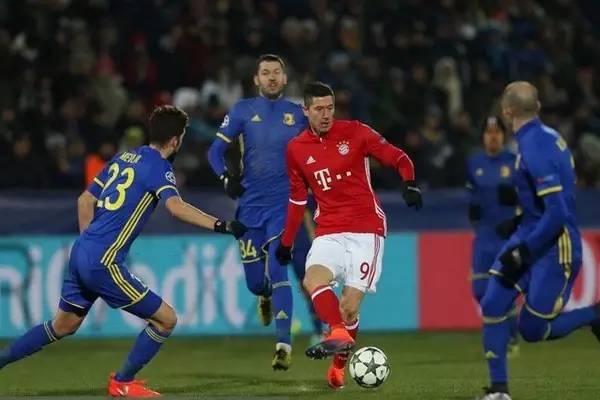 在短道速滑 在短道速滑